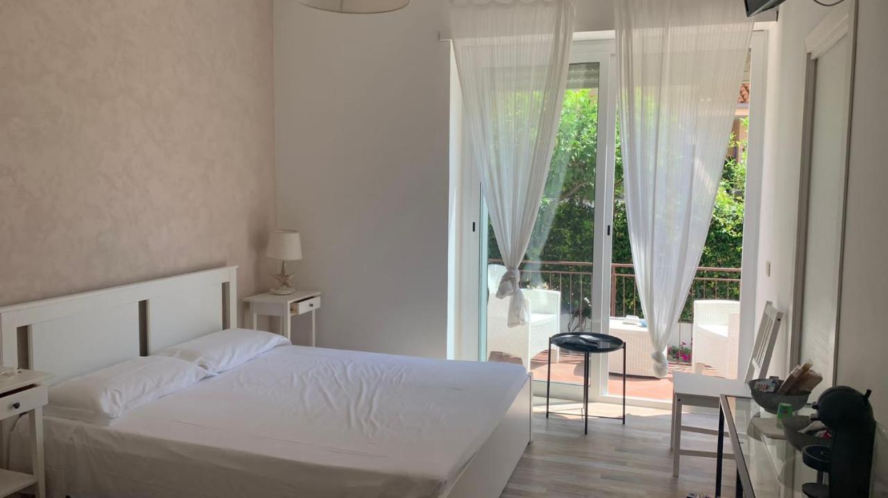 Villa Giuseppina Terracina Luaran gambar